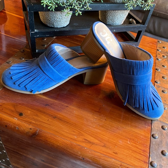 Clogs - Picture 5 of 7